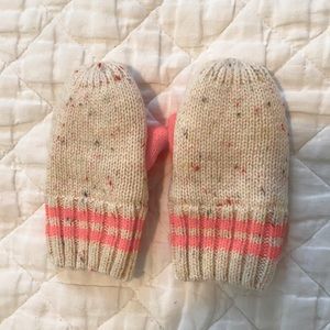 NWT Gap Mittens!